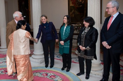 Reunión con la ministra de Asuntos Exteriores de India