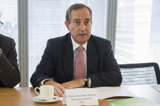 El secretario general de la FCEI, Alonso Dezcallar, se dirigió a los asistentes