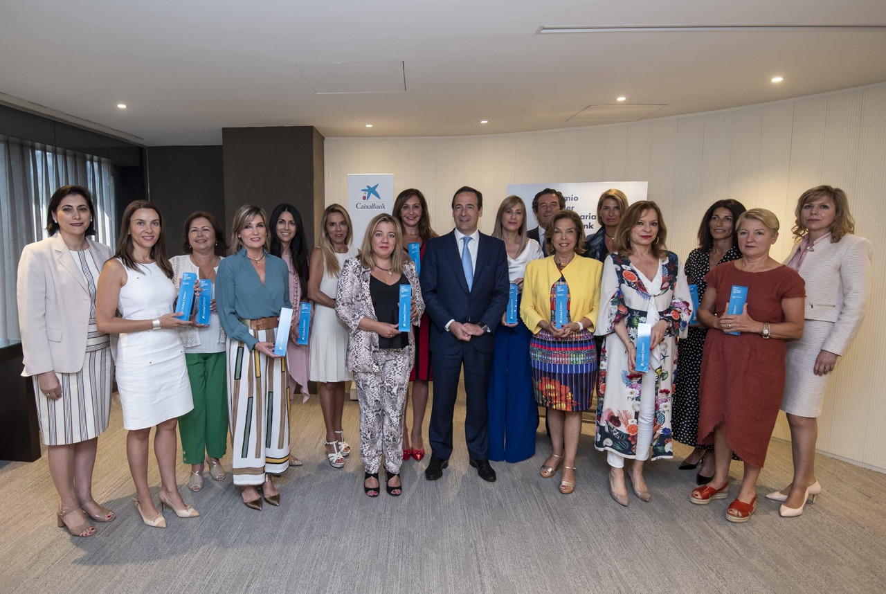 CaixaBank entrega los galardones territoriales del Premio Mujer Empresaria 2019 