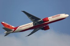 India y España firman un memorando sobre aviación civil