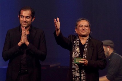 El cineasta indio Pan Nalin gana la Espiga de Oro de la Seminci